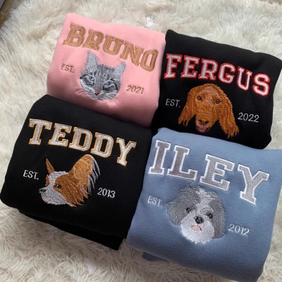 Custom Embroidered Pet Face Sweatshirt With Name For Pet Lover Gift